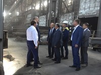 Сергей Аксёнов: Одной из первостепенных задач крымского правительства является обеспечение заказами Керченского металлургического завода