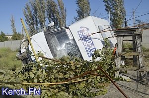 Пассажир маршрутки, которая вчера попала в ДТП, получил вывих ключицы