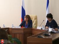 Алла Пашкунова: Задолженность по выплате зарплаты работникам предприятий Крыма планомерно уменьшается