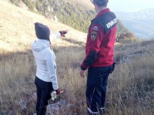 Спасатели трижды за сутки оказывали помощь туристам в горах