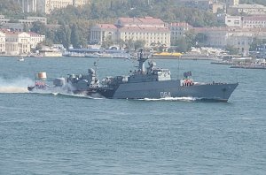 Корабли Черноморского флота вышли в море для комплексной отработки задач боевой подготовки