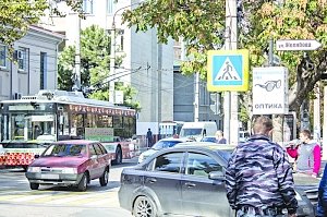 Автоколлапс: почему весь Симферополь стал в пробках?