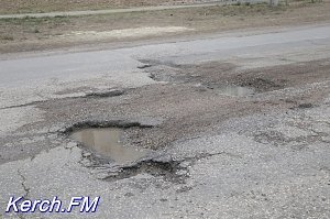 Ямы на дороге на Верхнем Солнечном стали ещё больше, — керчане