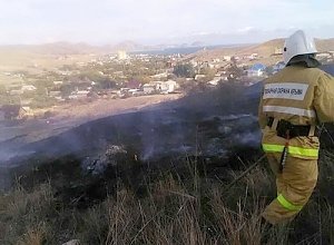 В Ленинском районе тушили возгорание