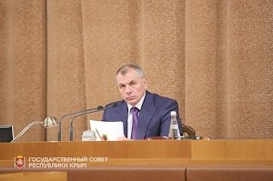 Разработка единой комплексной программы жилищного строительства в Крыму позволит выйти на новые темпы роста, – Владимир Константинов