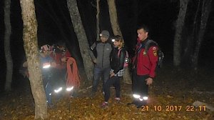 Спасатели помогли пяти туристам в Бахчисарайском районе и Новом Свете