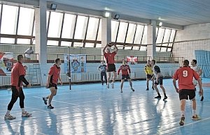 В столице Крыма прошёл турнир по волейболу, посвященный 65-й годовщине Росгвардии