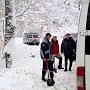 Автобус с 18 пассажирами застрял в снегу на Чатыр-Даге