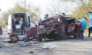 В результате ДТП под Керчью погиб ребенок и ещё десять человек получили травмы