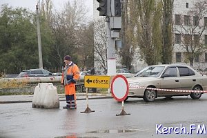 В Керчи перекрыли Вокзальное шоссе