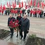 Н.Н. Иванов вместе с курскими коммунистами возложил алые гвоздики к памятнику В.И. Ленину в честь 100-летия Великой Октябрьской социалистической революции