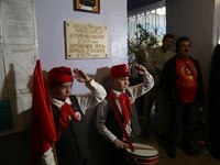 Дмитрий Полонский принял участие в церемонии вскрытия капсулы с обращением к будущему поколению в одной из школ Бахчисарайского района