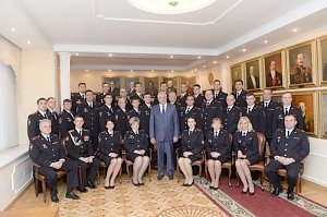Владимир Колокольцев наградил лучших сотрудников органов внутренних дел и отличников учебы