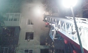 В г. Армянск на пожаре эвакуировали 60 человек