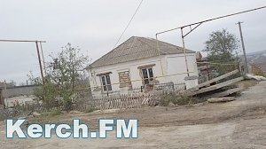 В Керчи водоканал месяц не восстанавливает дорогу после разрытия