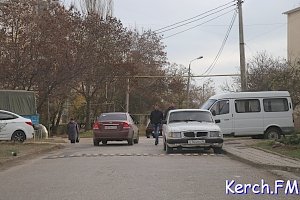 В Керчи на улице Рыбаков установят четыре «лежачих полицейских»
