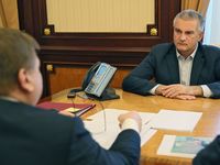 Сергей Аксёнов заслушал доклад Игоря Лукашёва по результатам выездного приёма граждан в Симферополе