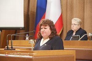 Ирина Черненко: Изношенность дорожной сети, перебои с поставкой воды и ненадлежащее оказание медицинской помощи – основные проблемы города Керчи