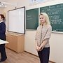 Учащиеся выпускных классов симферопольских школ написали итоговое сочинение, которое является допуском к ЕГЭ