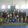 Крымчане завоевали три «золота» и две «бронзы» на соревнованиях по пауэрлифтингу
