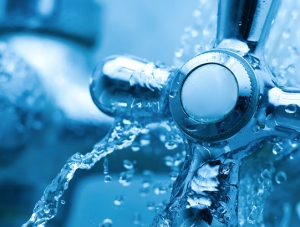 Абонентам Алушты снизили цены на водоснабжение