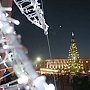 В столице Крыма праздничными огнями зажглась главная ёлка