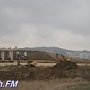 На строительстве автоподходов к мосту в Керчи начали соединять пролеты эстакады