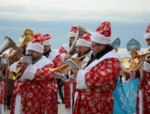 В Ялте прошёл восьмой Мороз-Парад