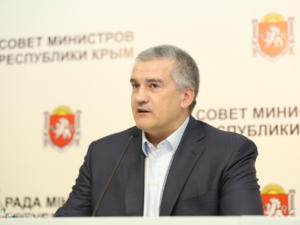 Глава Крыма: Должностных лиц за неисполнение обязанностей будем наказывать и дальше