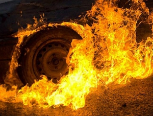 В Балаклаве в ночное время сгорел автомобиль