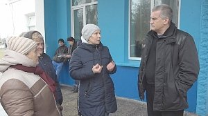 Аптеки в ФАПАх, качество воды и капремонты в детсадах: Аксёнов ознакомился с проблемами жителей восточного Крыма