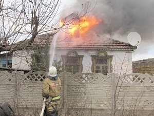 На пожаре в Бахчисарае спасены два человека