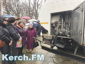 Для керчан организовали подвоз воды для освящения