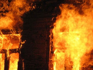 На пожаре в Ялте погибла пенсионерка