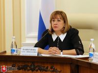 Вице-премьер Крыма с рабочим визитом посетила Сакский район, кроме того, посёлки Мирный и Новоозерное