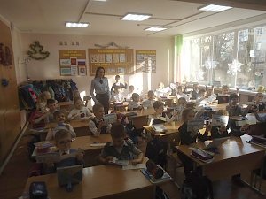 В столице Крыма провели урок безопасности для школьников по правилам дорожного движения