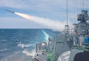 Черноморский флот отразил массированный "налет" авиации противника