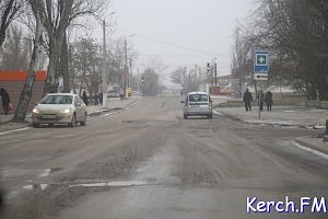 На Шлагбаумской в Керчи произошёл прорыв канализации