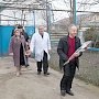 Представители КФУ поздравили крымскую долгожительницу со 108-летием
