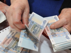 Около миллиарда рублей направили на соцвыплаты крымчанам