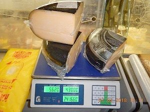 Крымская таможня: выявлено и изъято 67 килограмм «санкционных» сыров и колбасных изделий
