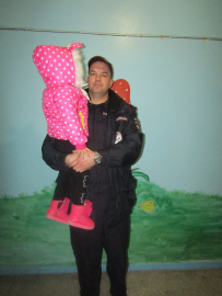 В Белогорском районе Республики Крым полицейские в течение часа нашли заблудившуюся в лесу 4-летнюю девочку