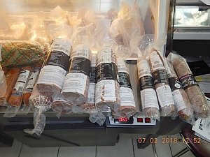 В Ялте изъяли 67 кг санкционных сыров и колбасных изделий