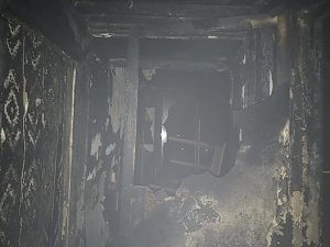 На пожаре в Евпатории спасли женщину