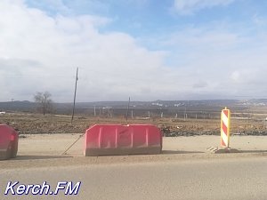 В Керчи сняли асфальт с нового закрытого участка в районе Верхнего Солнечного