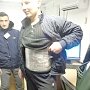Из Украины в Крым мужчина пробовал пронести запрещённые сыры и колбасы, закрепив их на своём теле плёнкой