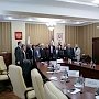 Аксёнов встретился с представителями Совета крымско-татарского народа