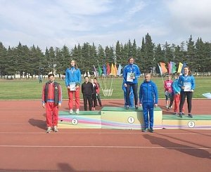 Крымчане выиграли медали на соревнованиях по легкоатлетическим метаниям в Сочи