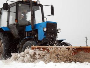 За прошедшие сутки в Крыму очистили от снега более пяти тыс. километров автомобильных дорог