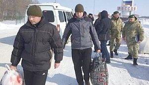 Российских пограничников, захваченных на границе Крыма, обменяли на украинских силовиков, приехавших в брянскую баню